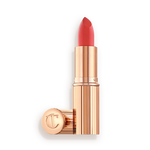 K.I.S.S.I.N.G CORAL KISS