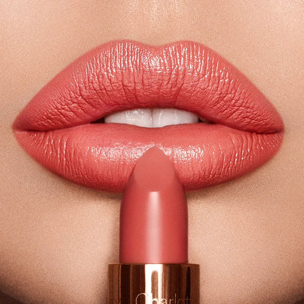 K.I.S.S.I.N.G CORAL KISS