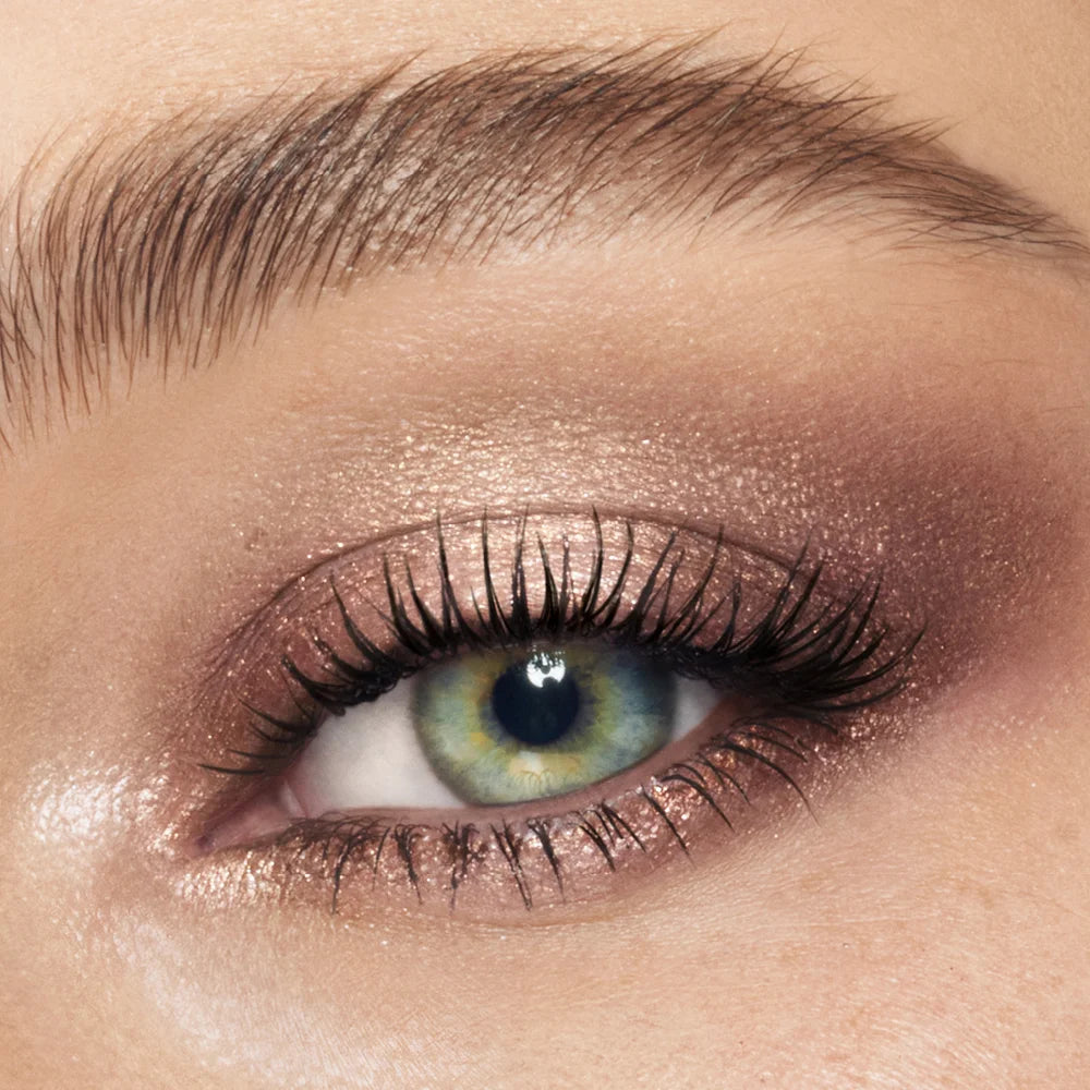 The Exagger-Eyes Look & Makeup Kit Eye Kit